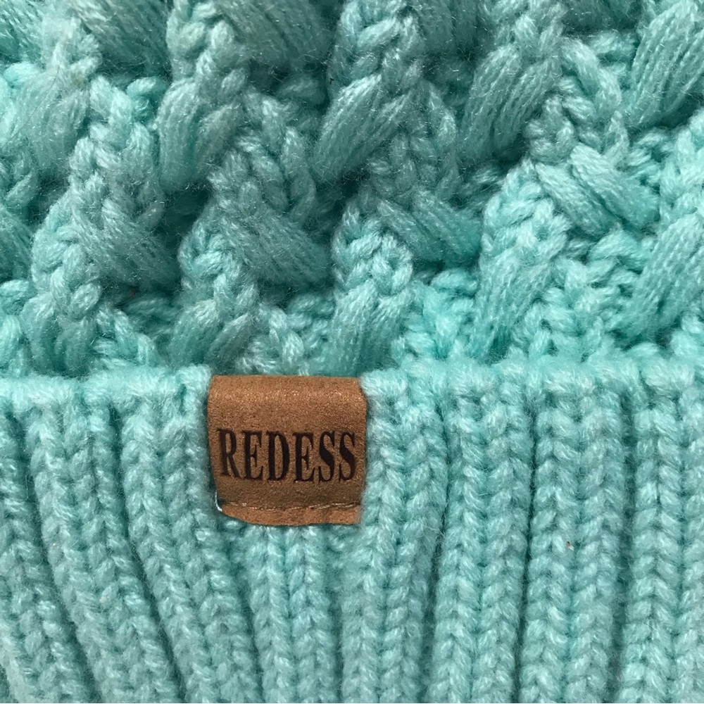 REDESS Hat - Picture 4 of 8
